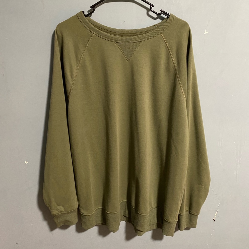 NEVER WORN sweater